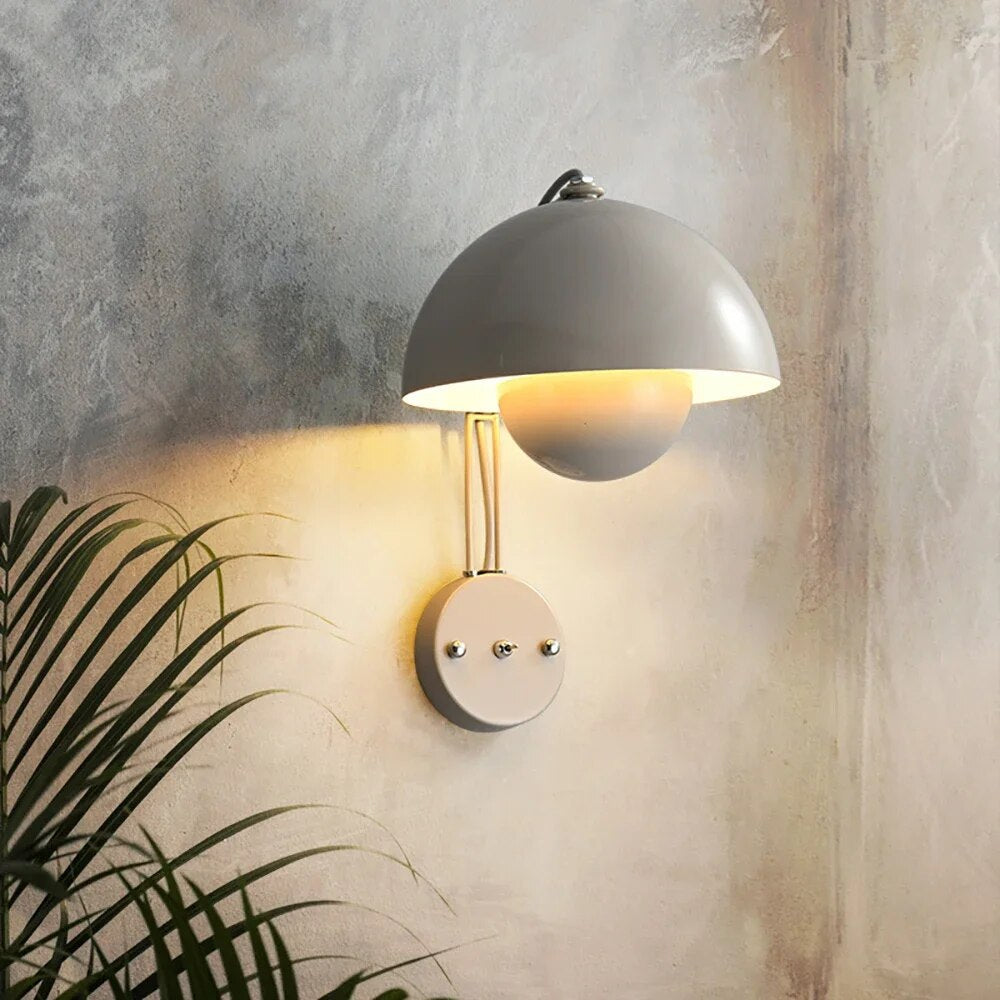 Elegant LED Wall Lamp with Floral Motif – Energy-Efficient Lighting for a Relaxing Ambiance