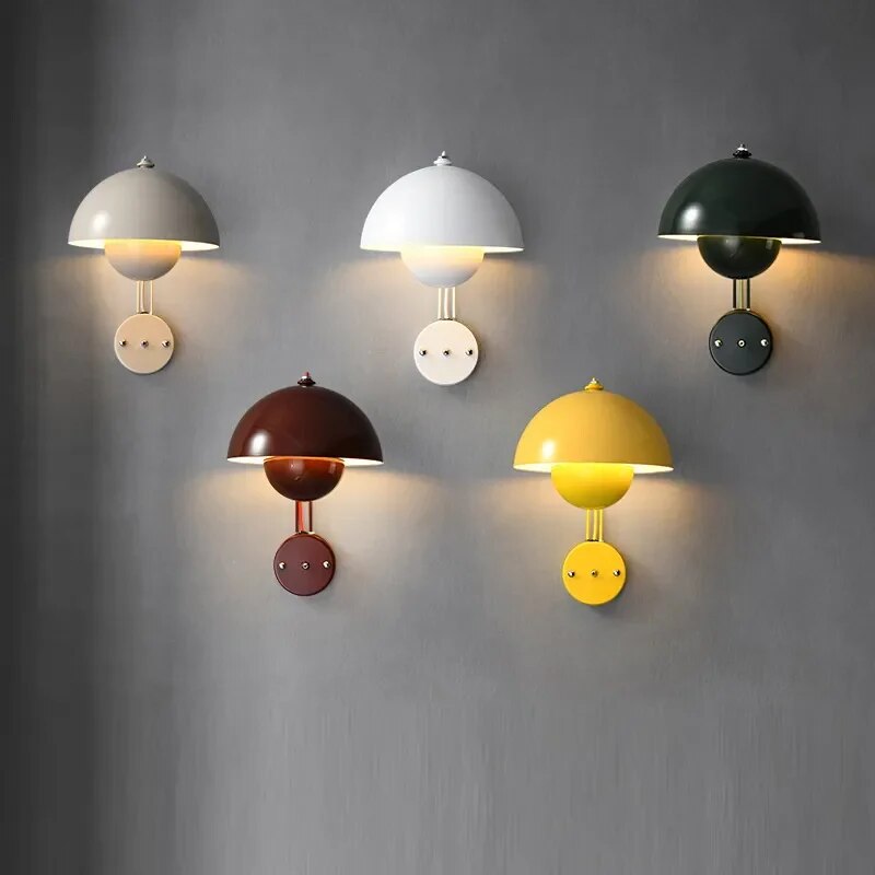 Elegant LED Wall Lamp with Floral Motif – Energy-Efficient Lighting for a Relaxing Ambiance