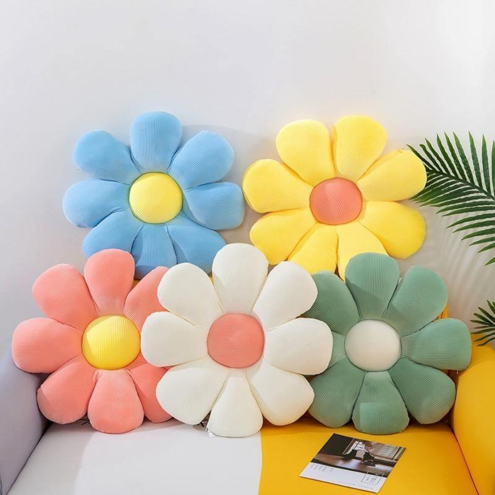 Flower-Shaped Decorative Pillow – Soft Accent Pillow for Your Home