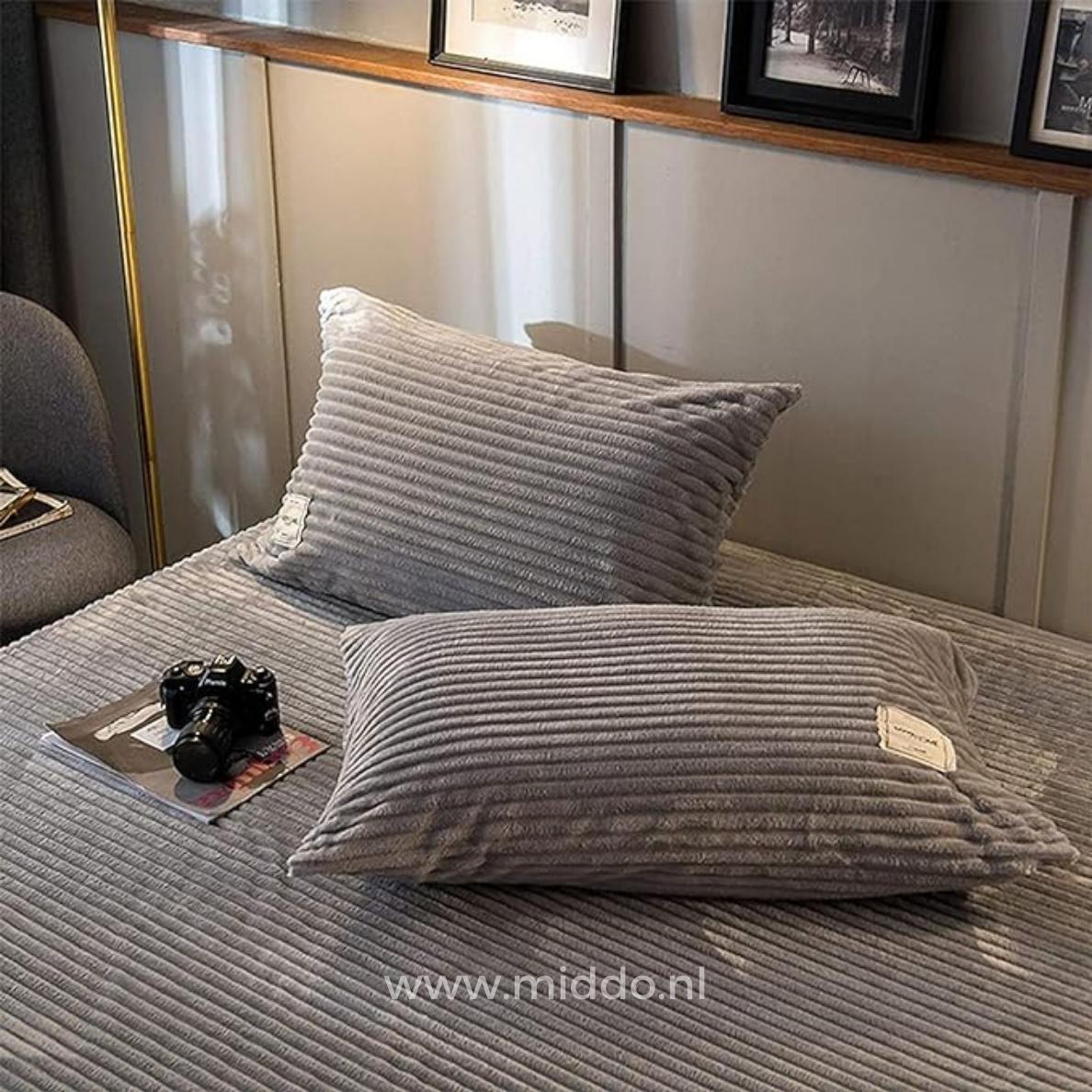 CosyNest | 3-Piece Fleece Bedding Set for Winter