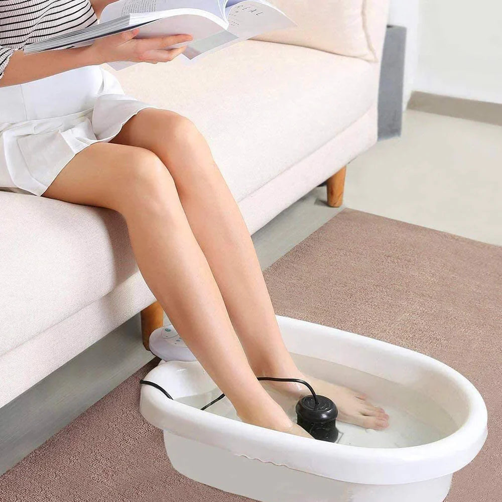 Erfrischendes Fußbad zur Entgiftung und Wellness