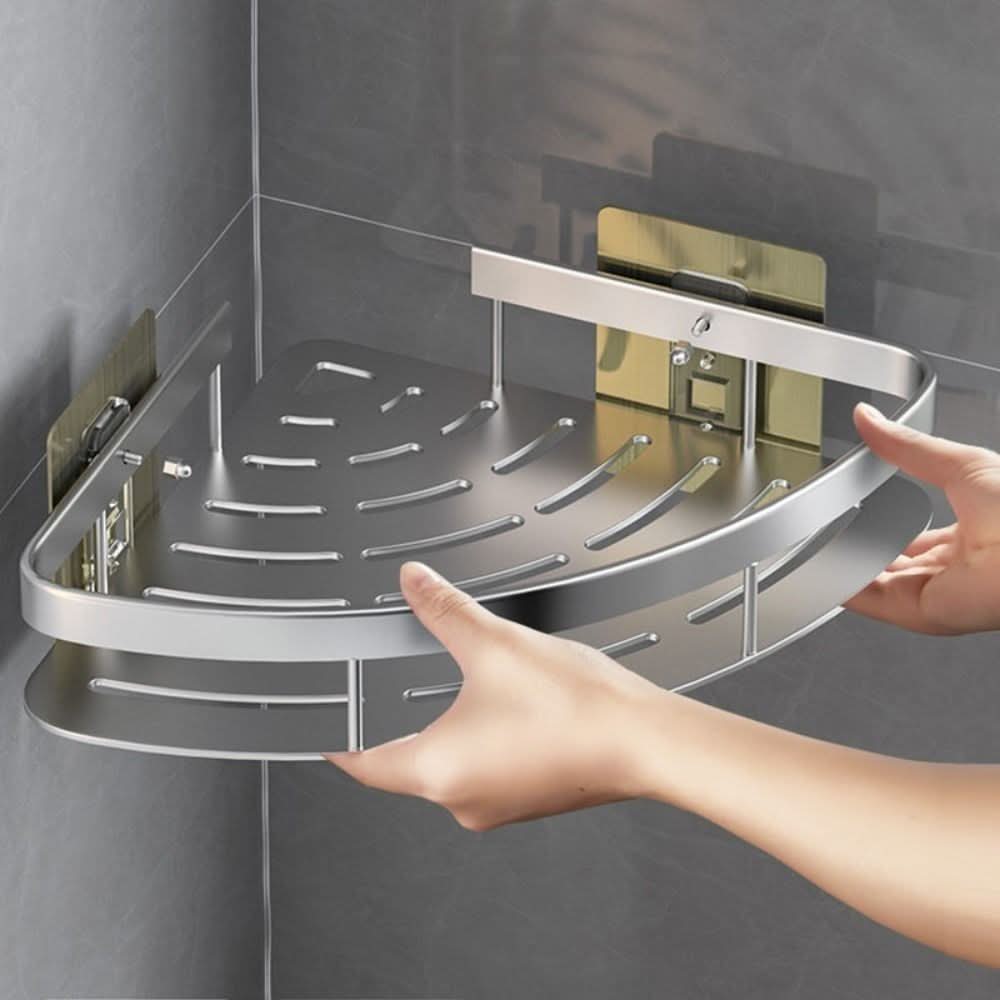 Platzsparendes Eckregal aus Aluminium für Ihr Bad