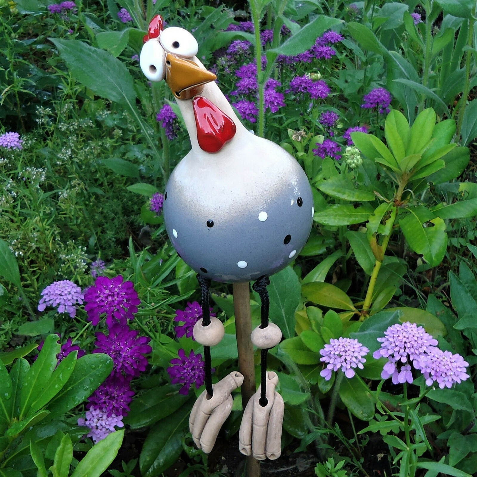 Witzige Gartenfigur | Lustiges Hühnerdesign für Ihren Außenbereich