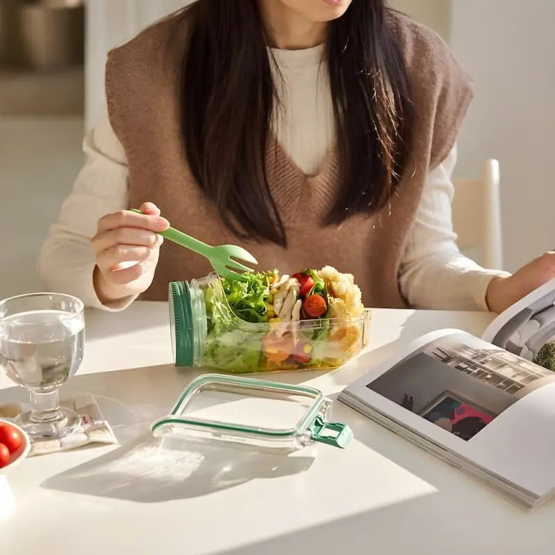 Glas Salatbehälter mit seitlichem Zugang und auslaufsicherem Deckel