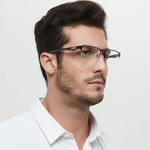 Leichte Multifokale Brille | Robuster Rahmen | Kratzfest & Wasserabweisend