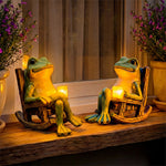 Solarleuchte mit Frosch und Schaukelstuhl für den Garten