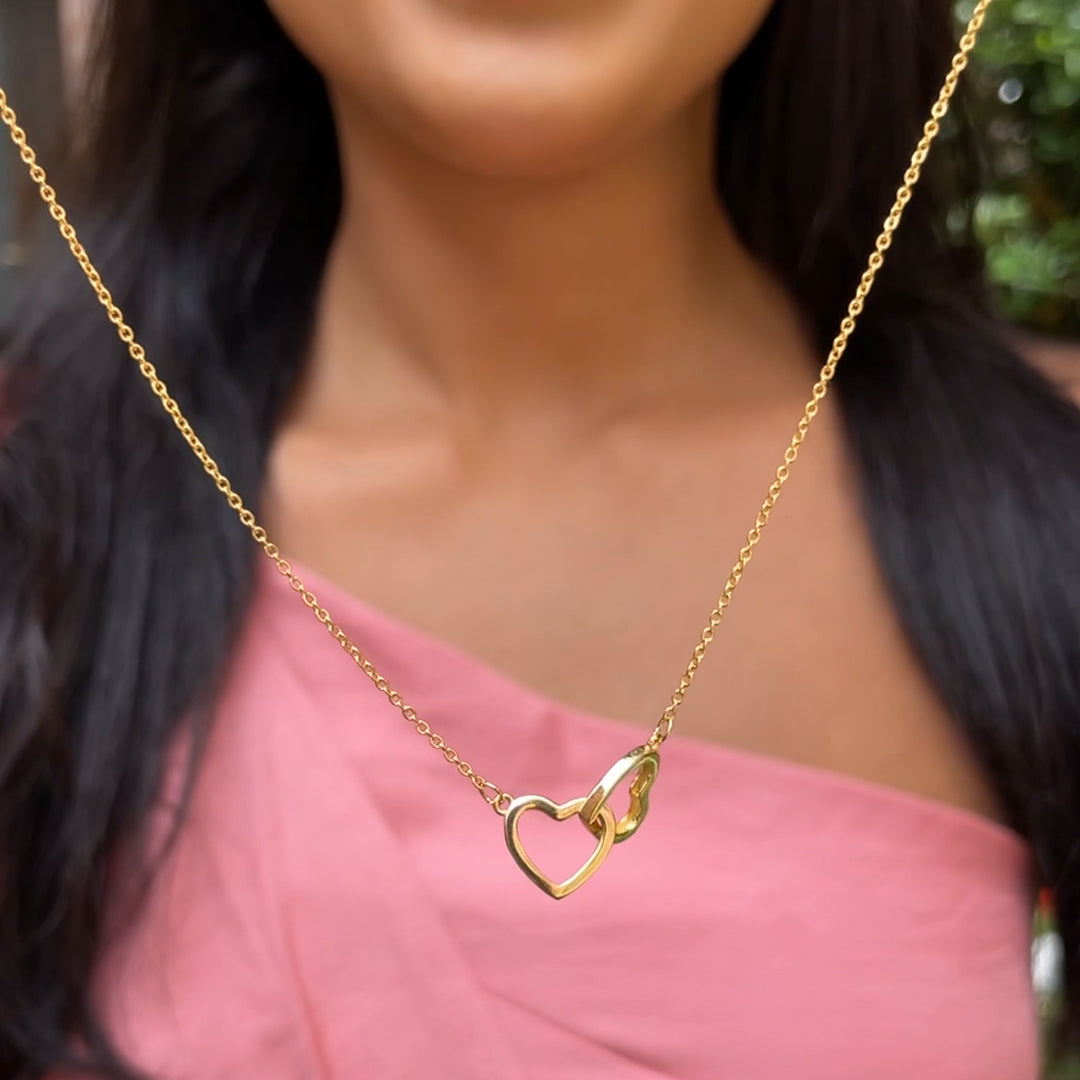 Geschenkset mit Rose und Herzanhänger – Ewige Rose mit verstecktem Liebe-Anhänger