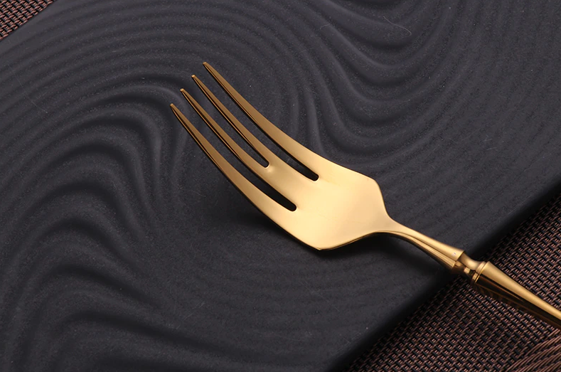 Golda | Elegant Gold Cutlery Set