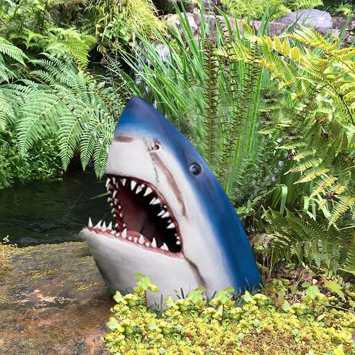 Fascinating Garden Art: The Great White Shark