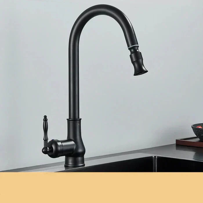 Küchenarmatur mit schwenkbarem Auslauf – Vintage-Messing-Design