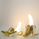 Elegant Retro Table Lamp – An Artistic Lighting Accent for Your Home