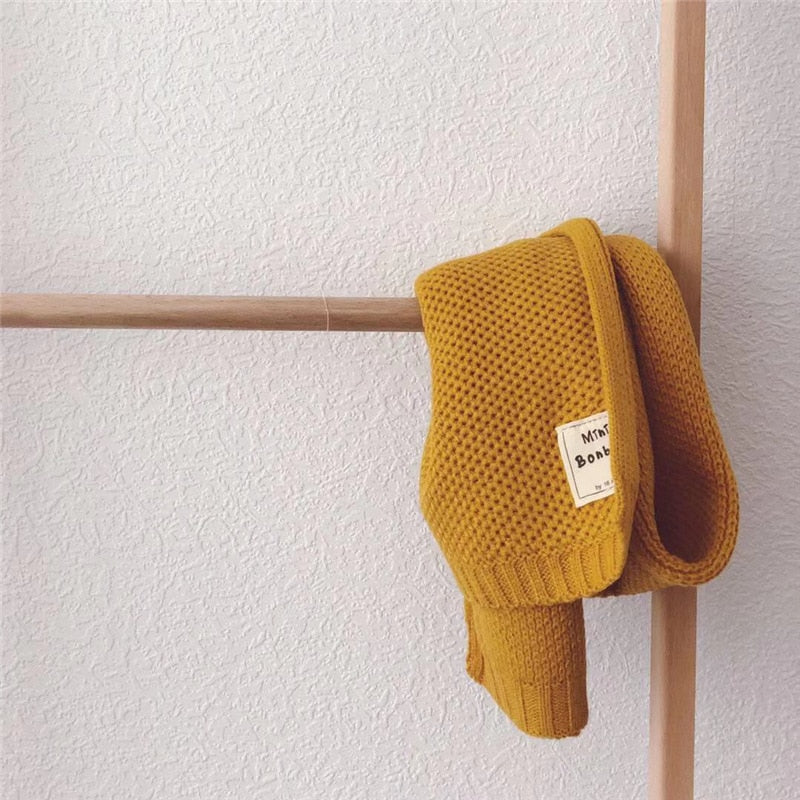 Wärmender Strickschal für Kinder – Weiches, zeitloses Design