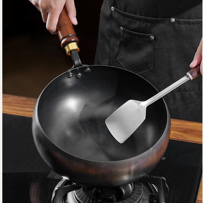 Hand-Forged Cast Iron Pan - Lightweight, Non-Toxic & Durable