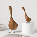 Naturverbundenes Teakholz-Dekor: Elegante Gänsefiguren