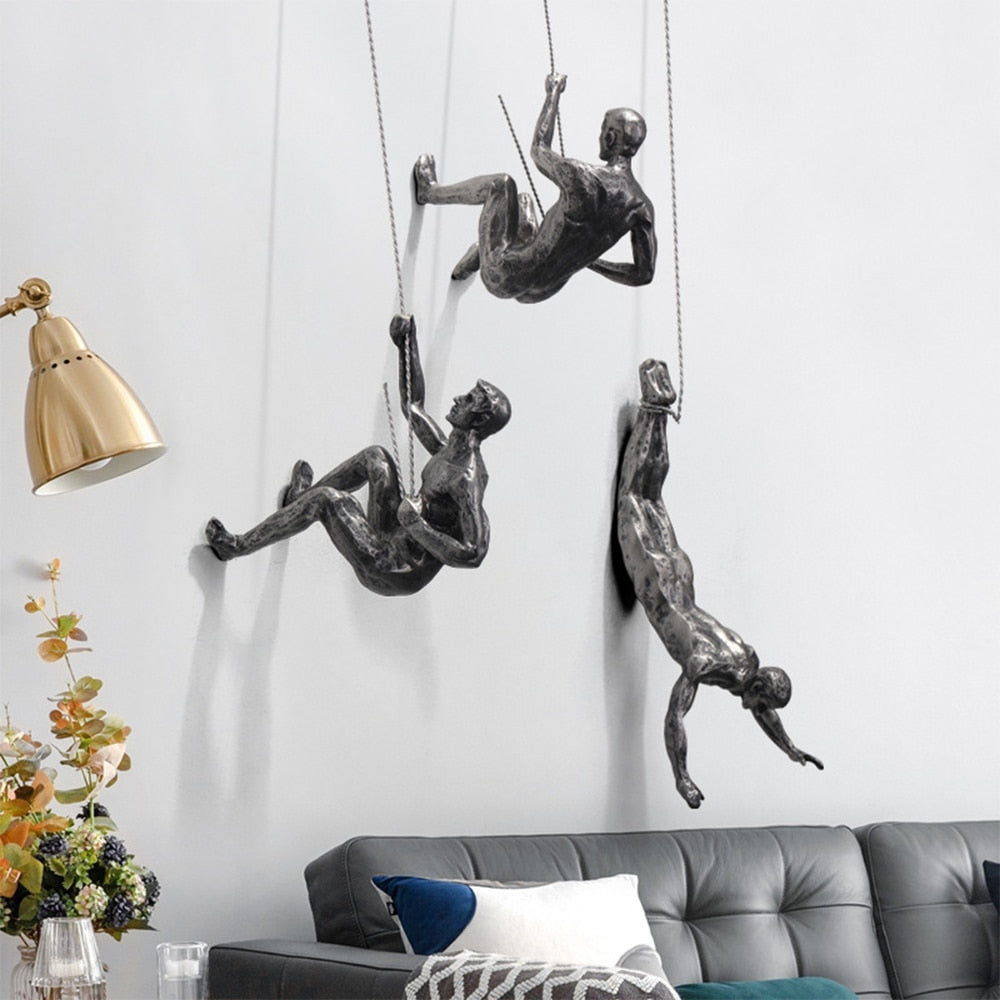 Kletterfiguren Wanddekoration – Inspirierende Wandkunst aus Resin und Eisen