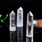 Sechseckiger Naturstein mit Erdgems – Dekorationselement