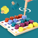 Spielerisches Holzpuzzle zur Förderung feinmotorischer Fähigkeiten mit Formen und Farben