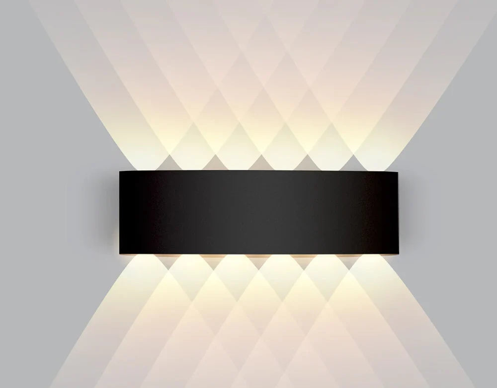 Moderne LED Wandleuchte mit Auf- und Abstrahlung – Warmweiß