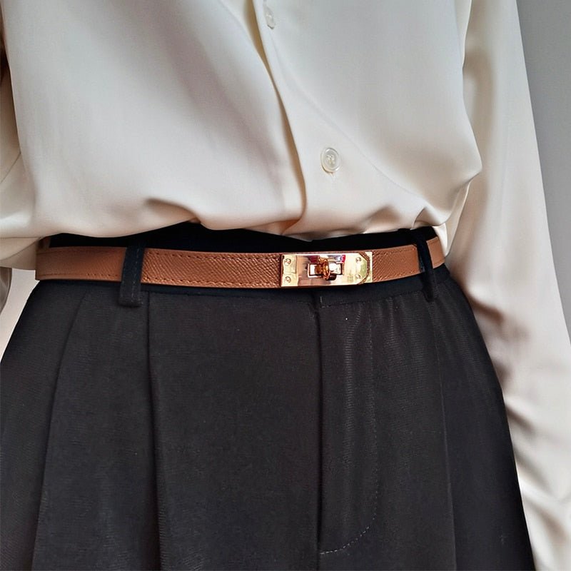 Eleganter verstellbarer Ledergürtel für Frauen