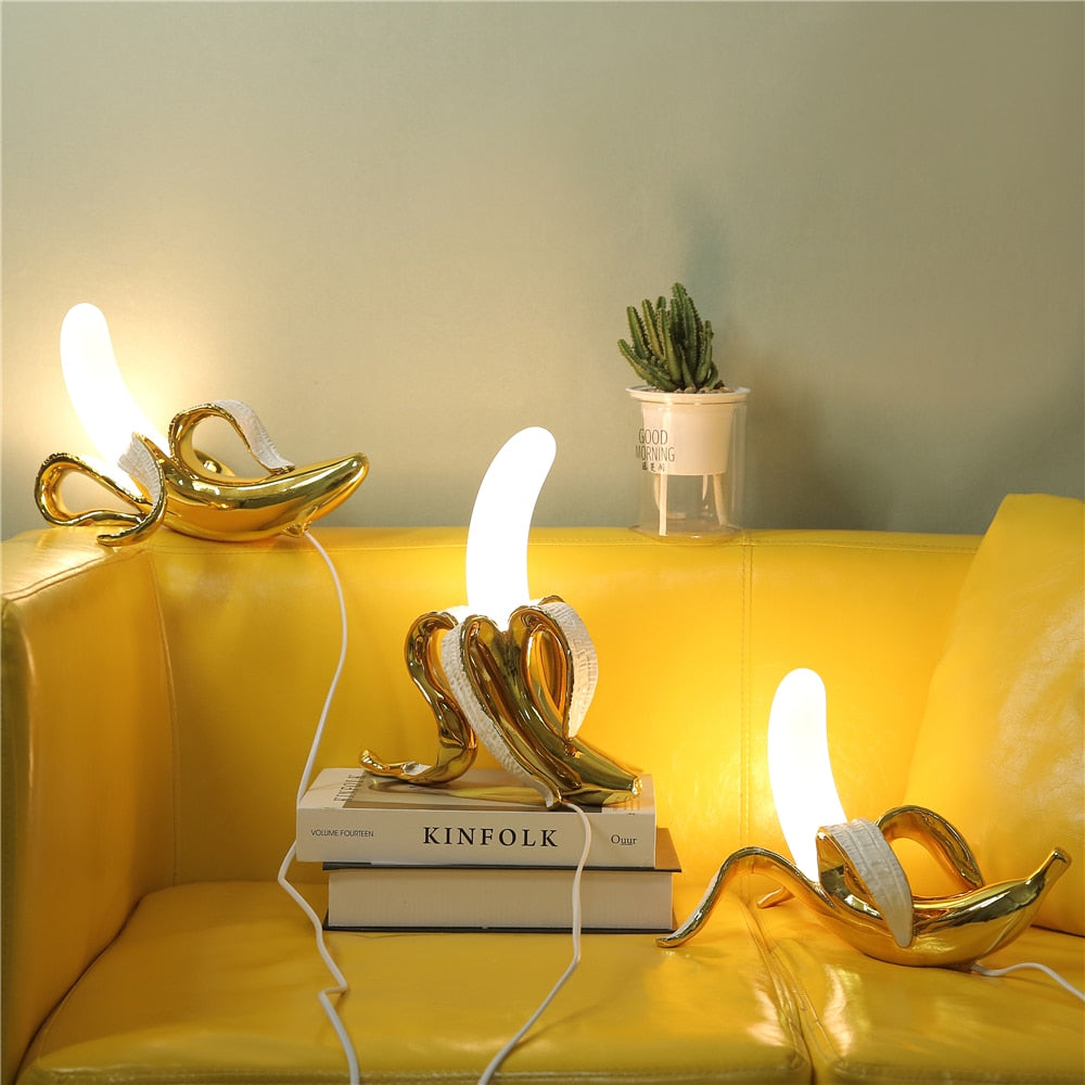 Elegant Retro Table Lamp – An Artistic Lighting Accent for Your Home