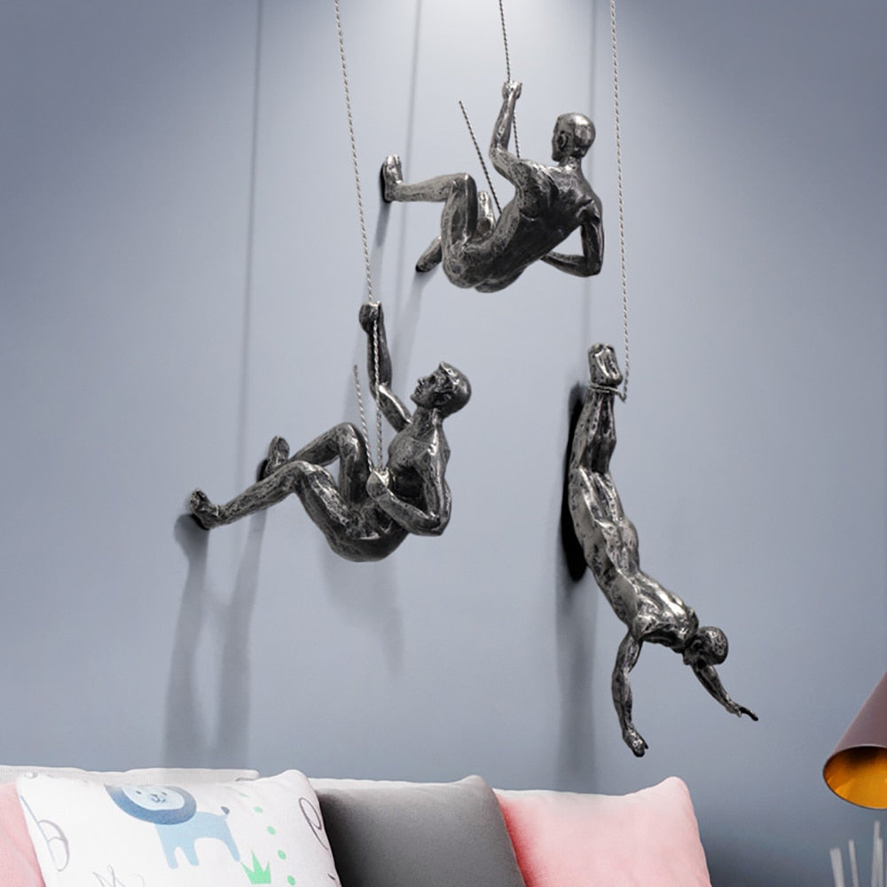 Kletterfiguren Wanddekoration – Inspirierende Wandkunst aus Resin und Eisen