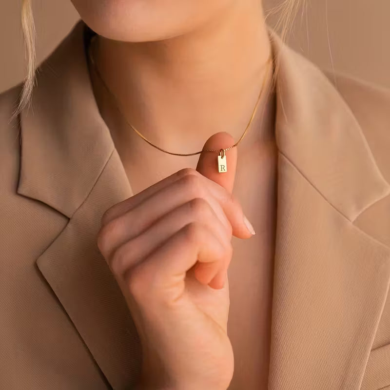 Personalisierte Halskette für Frauen | Elegantes Geschenk mit Bedeutung