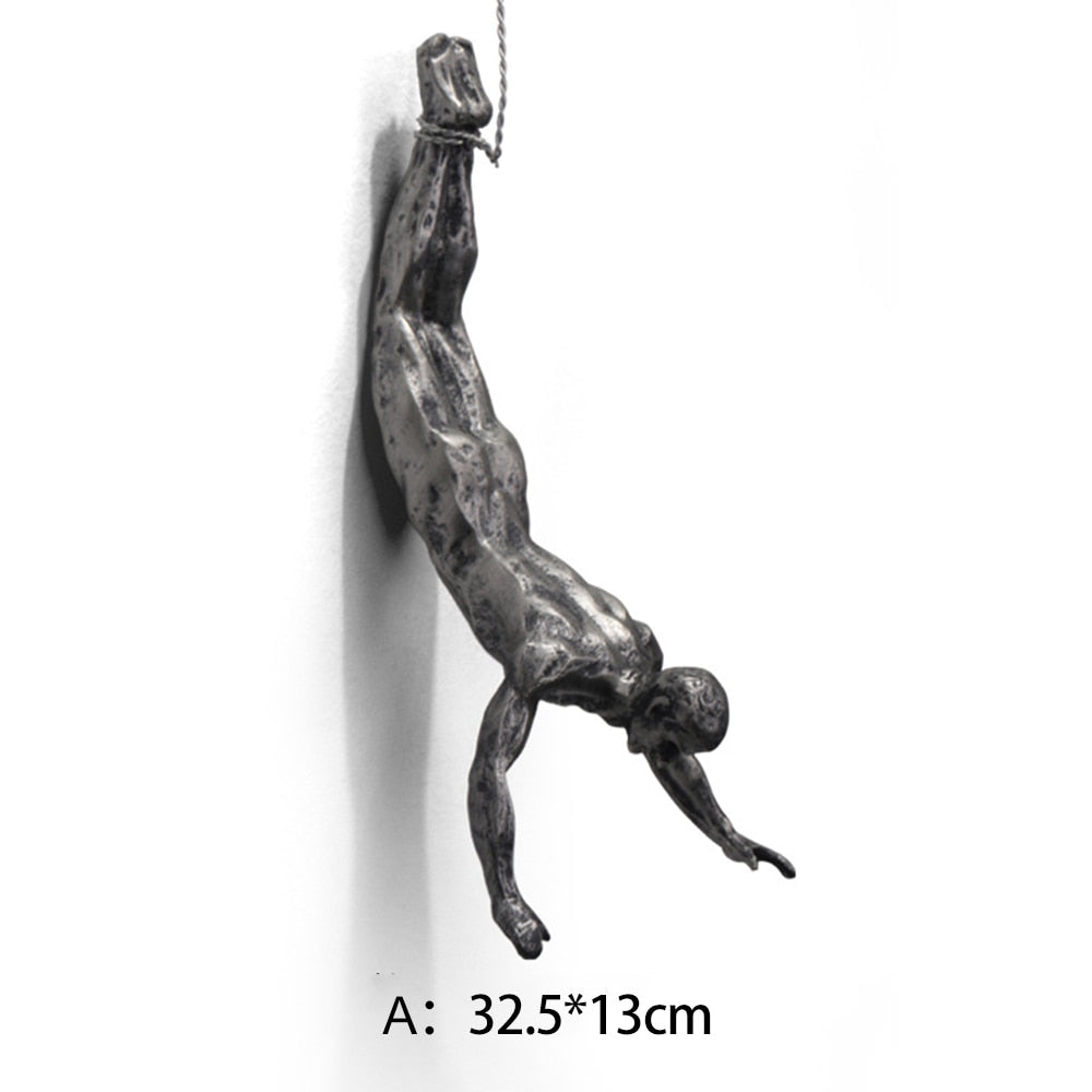Kletterfiguren Wanddekoration – Inspirierende Wandkunst aus Resin und Eisen