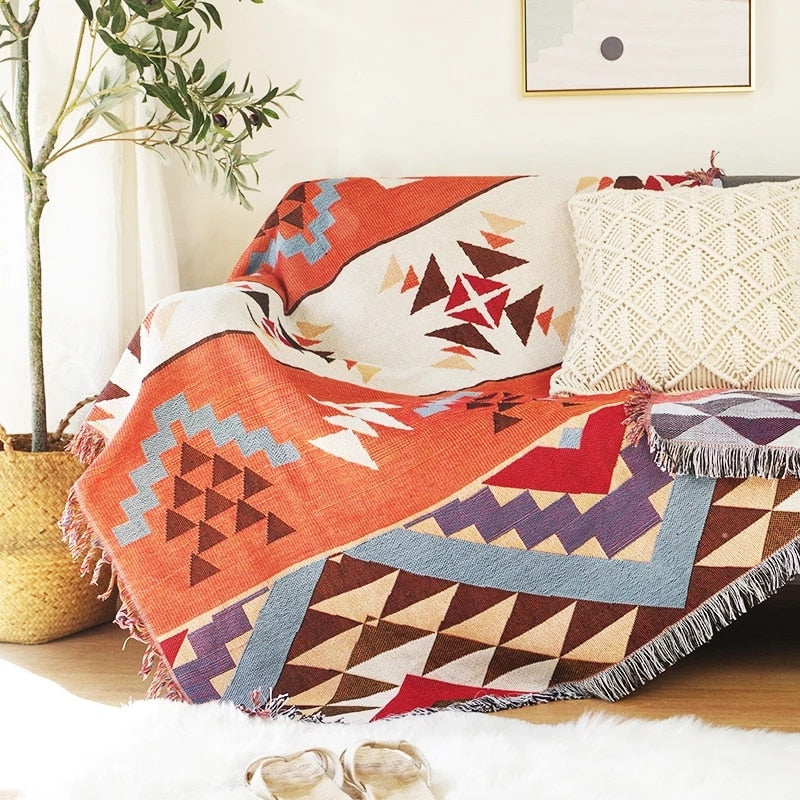 Herbstliche Retro-Couchdecke für Gemütlichkeit