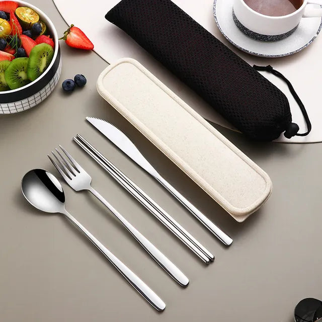 Elegantes Besteckset aus rostfreiem Edelstahl