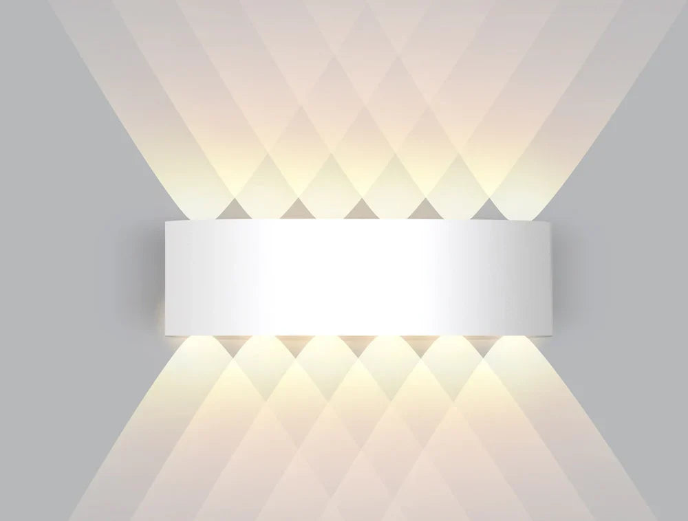 Moderne LED Wandleuchte mit Auf- und Abstrahlung – Warmweiß