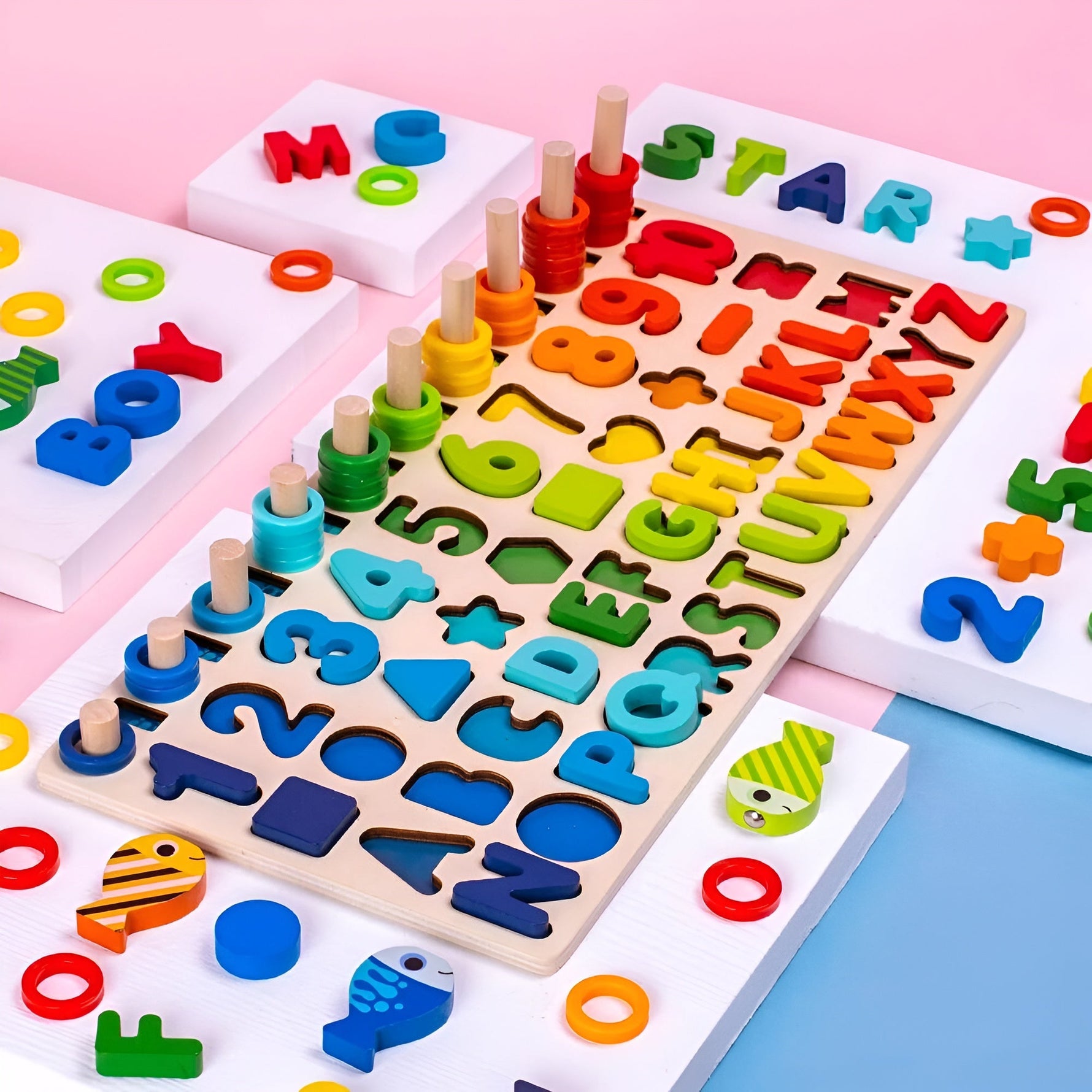 Lernspielzeug aus Holz für Kinder: Zahlen und Buchstaben entdecken