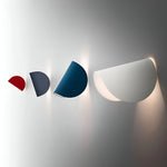 Flexibly Adjustable Metal Wall Lamp for Every Room