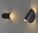 Flexibly Adjustable Metal Wall Lamp for Every Room