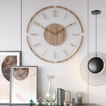 Transparente Wanduhr mit Holz-Details – Lautloser Quartz