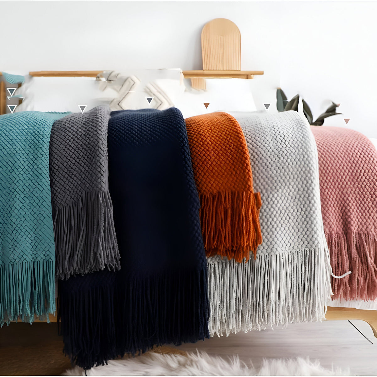 Elegant Fleece Blanket – Soft, Stylish & Warm for Your Home