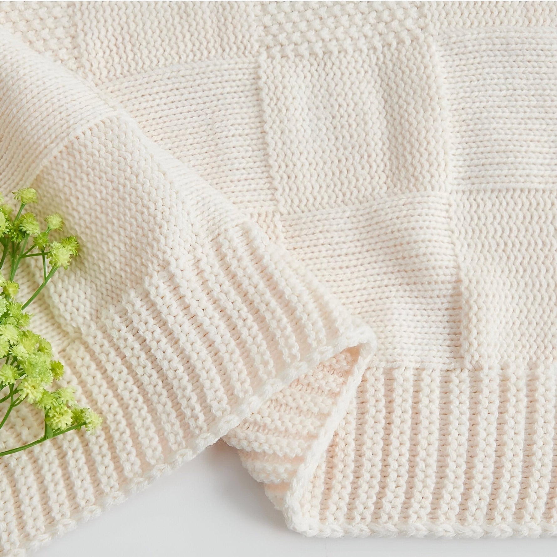 Wärmende Strickdecke – Stilvolles Design für Ihr Zuhause