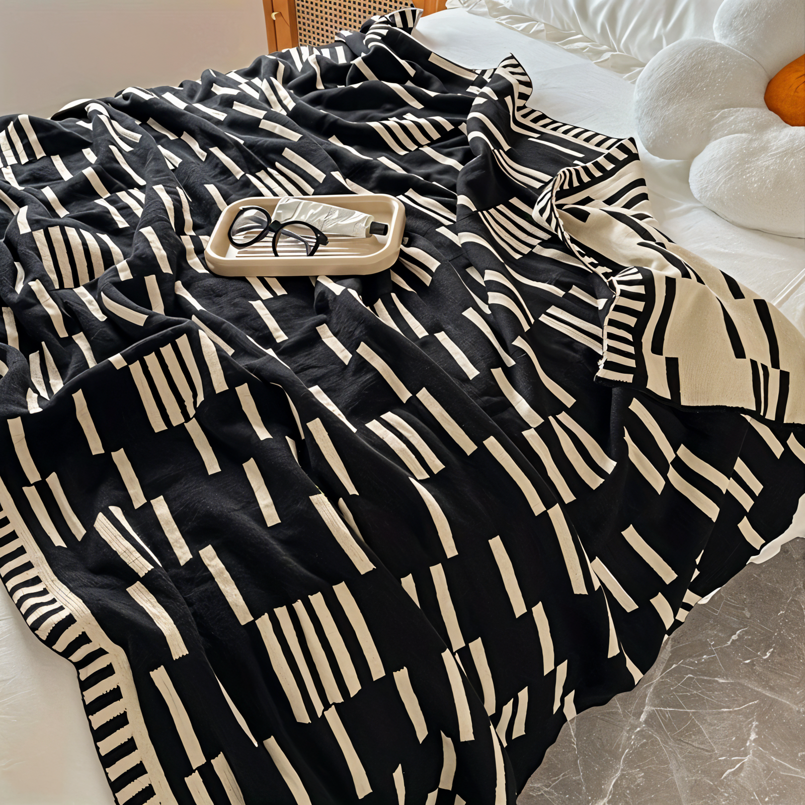 Luxuriöse Kuscheldecke – Komfortabler Begleiter für Zuhause