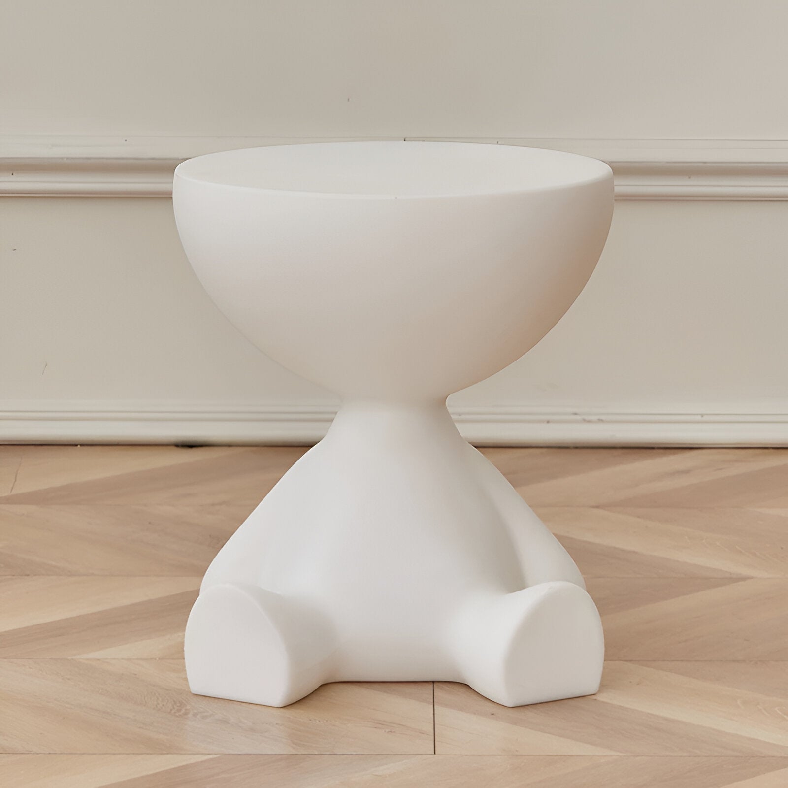 Runder Couchtisch – Eleganter Beistelltisch für Wohnzimmer und Innenräume