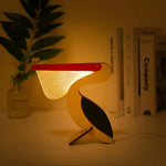 Verspielte LED Tischlampe – Holz Nachtlicht mit sanftem Licht