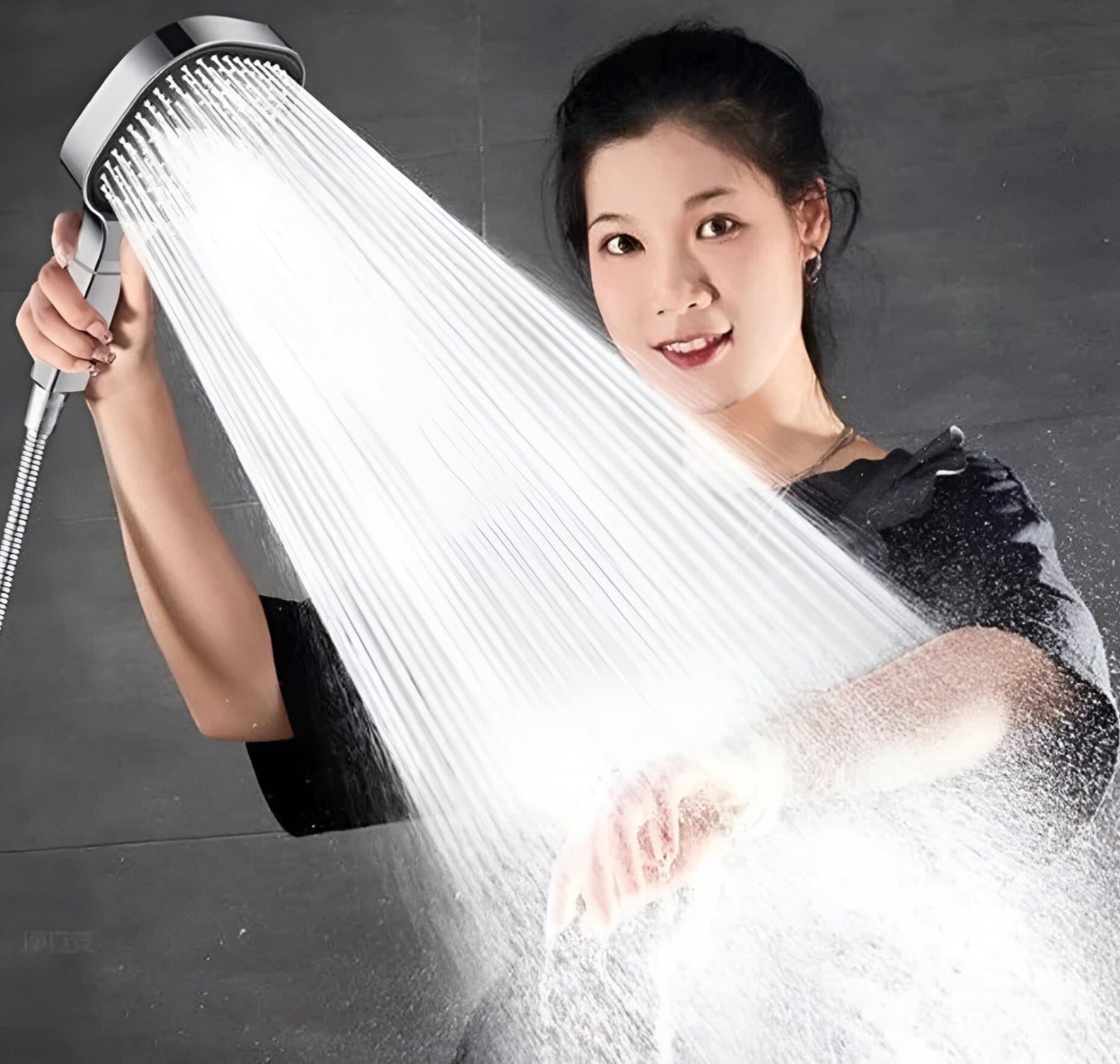 AquaViva | Hochdruck-Duschkopf | Intensiver Wasserfluss & Effektive Filterung für Strahlende Haut und Haare