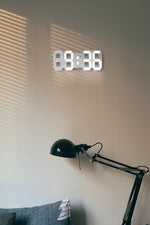 Moderne 3D LED Wanduhr – Stilvolles Design mit dimmbarer Beleuchtung