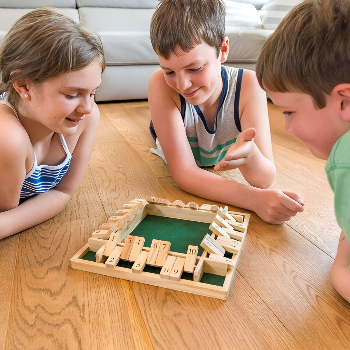 Familienfreundliches Holzspielbrett für unterhaltsame Abende