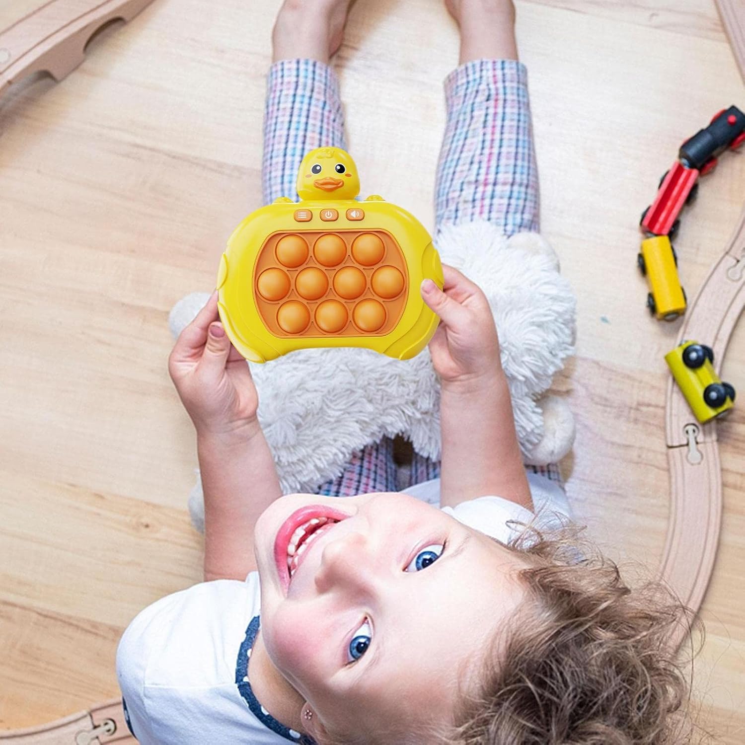 Reaktionsfreudiges Krabbeltier für Kinder – Interaktives Spielzeug