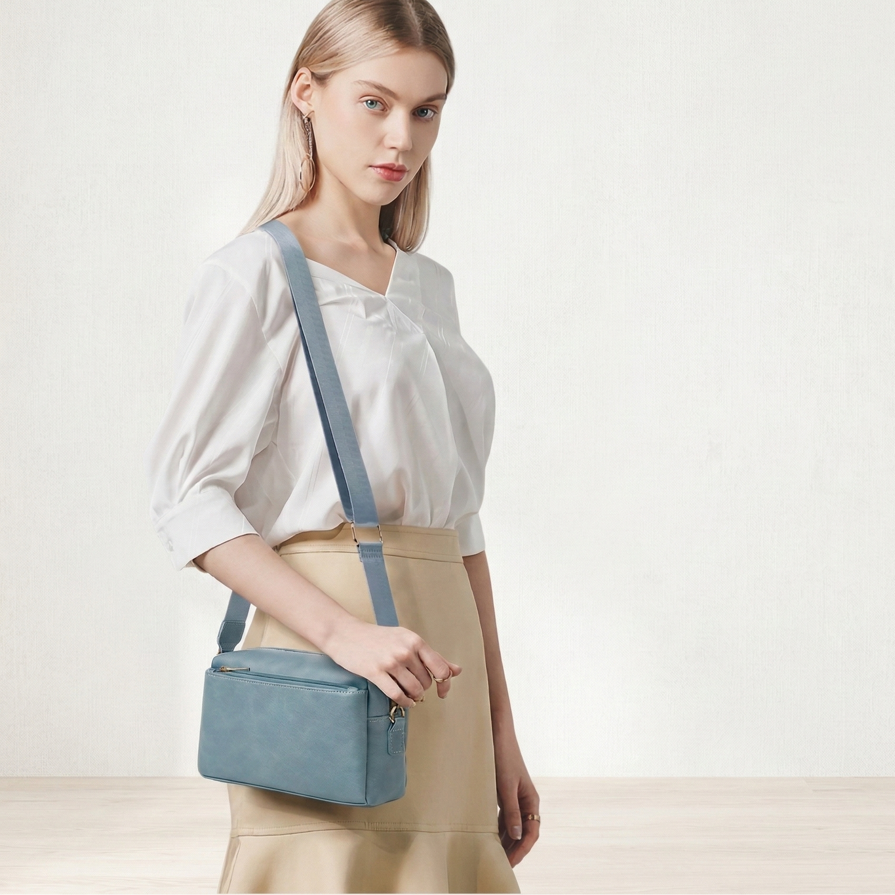 Stylish Crossbody Bag for Modern Women