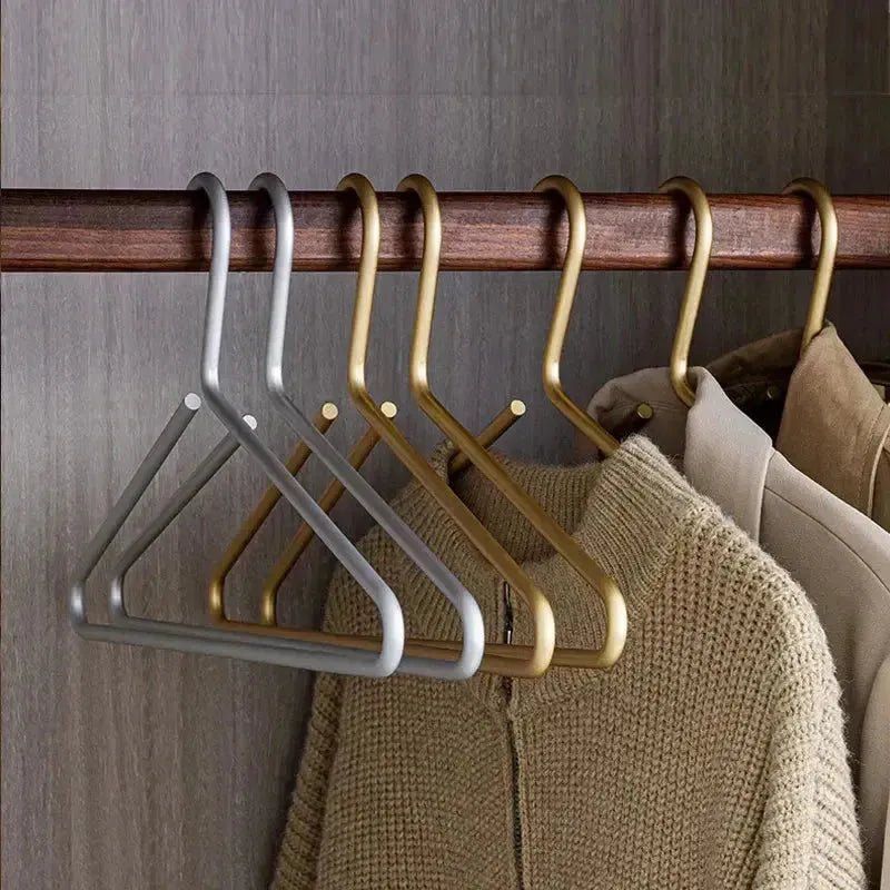 Stylish Metal Hangers for Your Wardrobe (Set of 5)