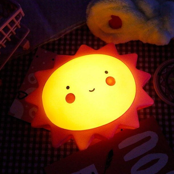 Sanfte LED-Nachtlampe für Kinder – Mond, Stern oder Sonne mit Timer