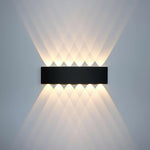 Moderne LED Wandleuchte aus Aluminium für Innen und Außen