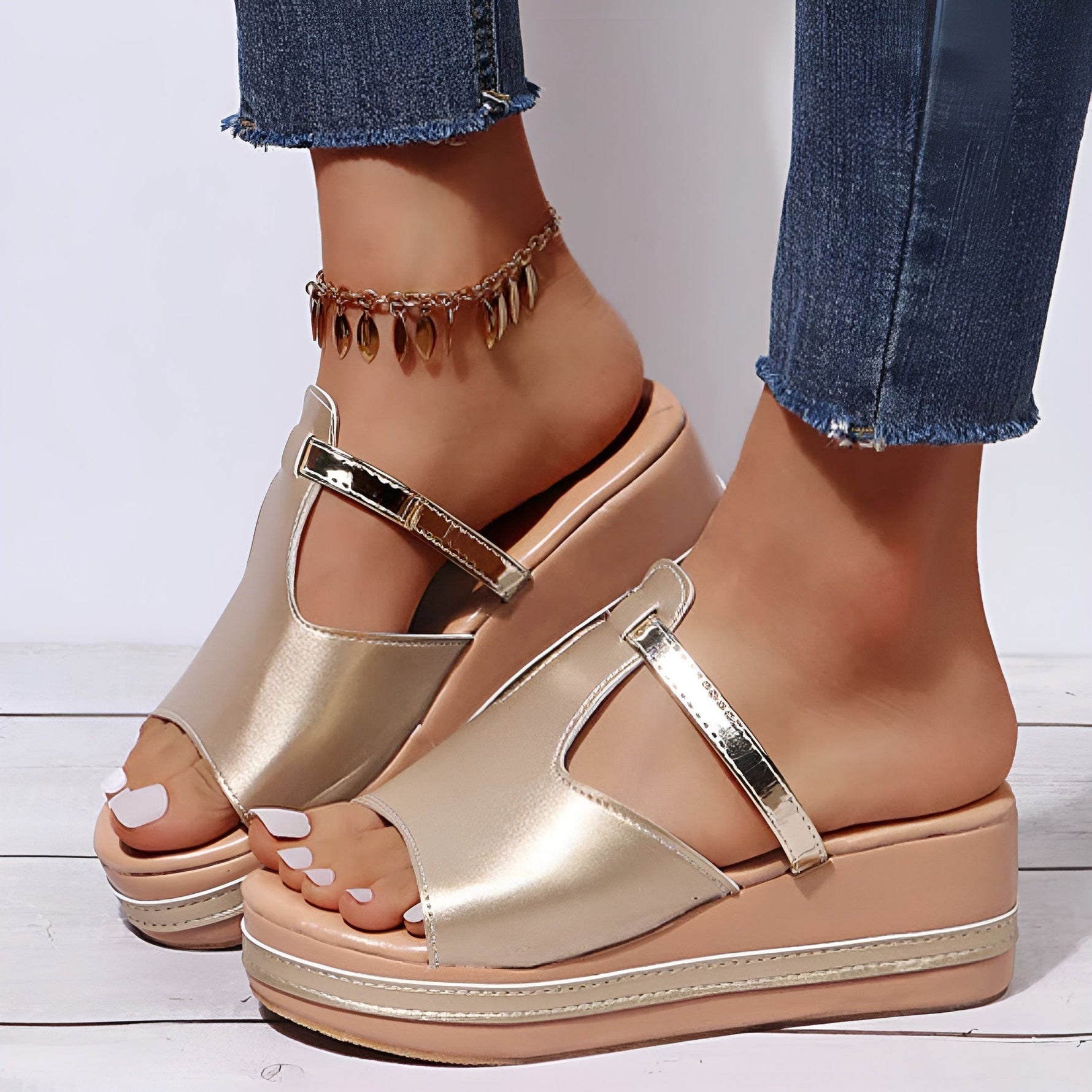Komfortable und Stilvolle Sandalen für Damen mit Verstellbaren Riemen