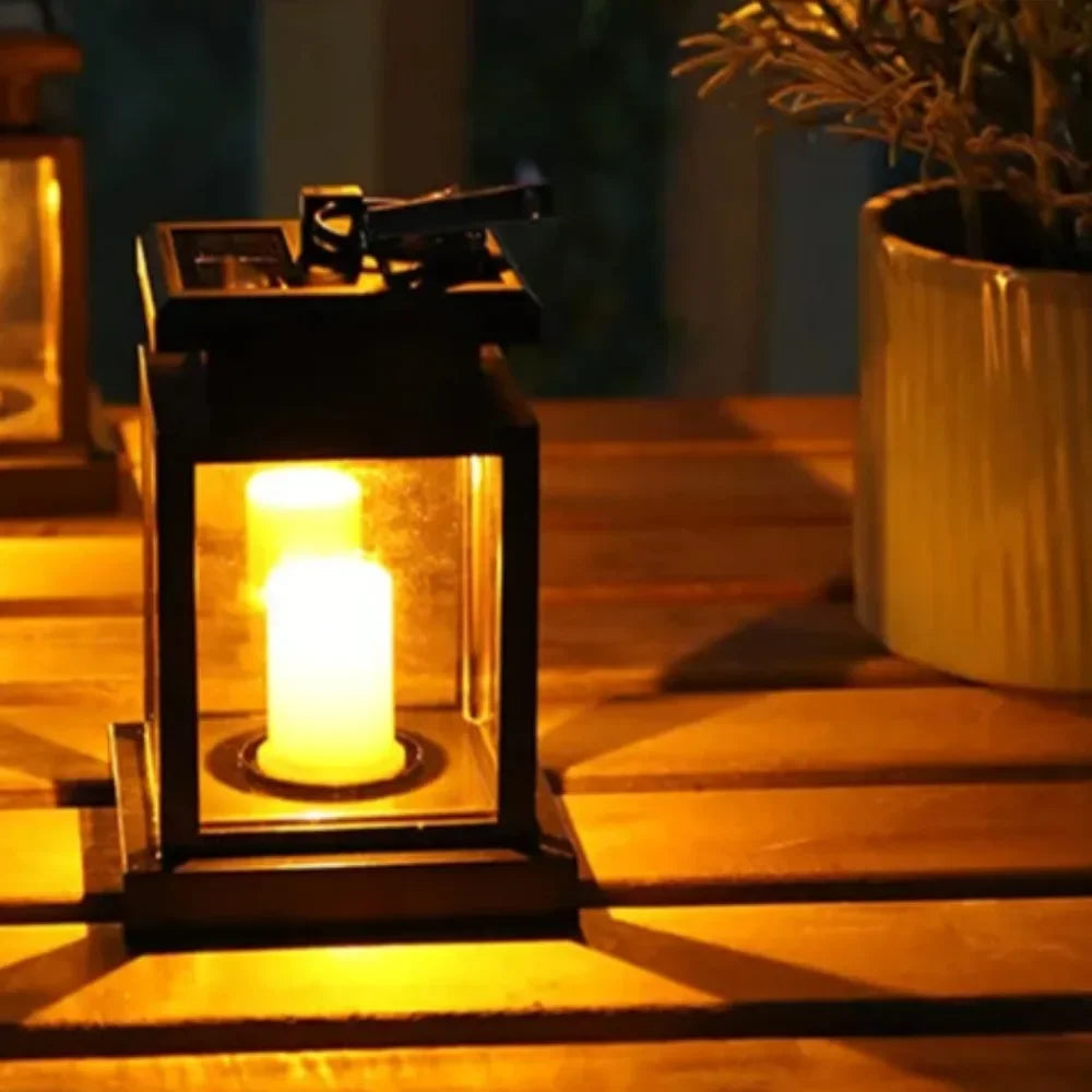 Solarlampe mit flackerndem LED-Licht, wetterfest