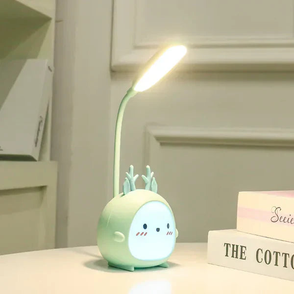 Verspielte LED-Schreibtischlampe mit Flexiblem Hals – Sanftes Licht für Ihre Augen